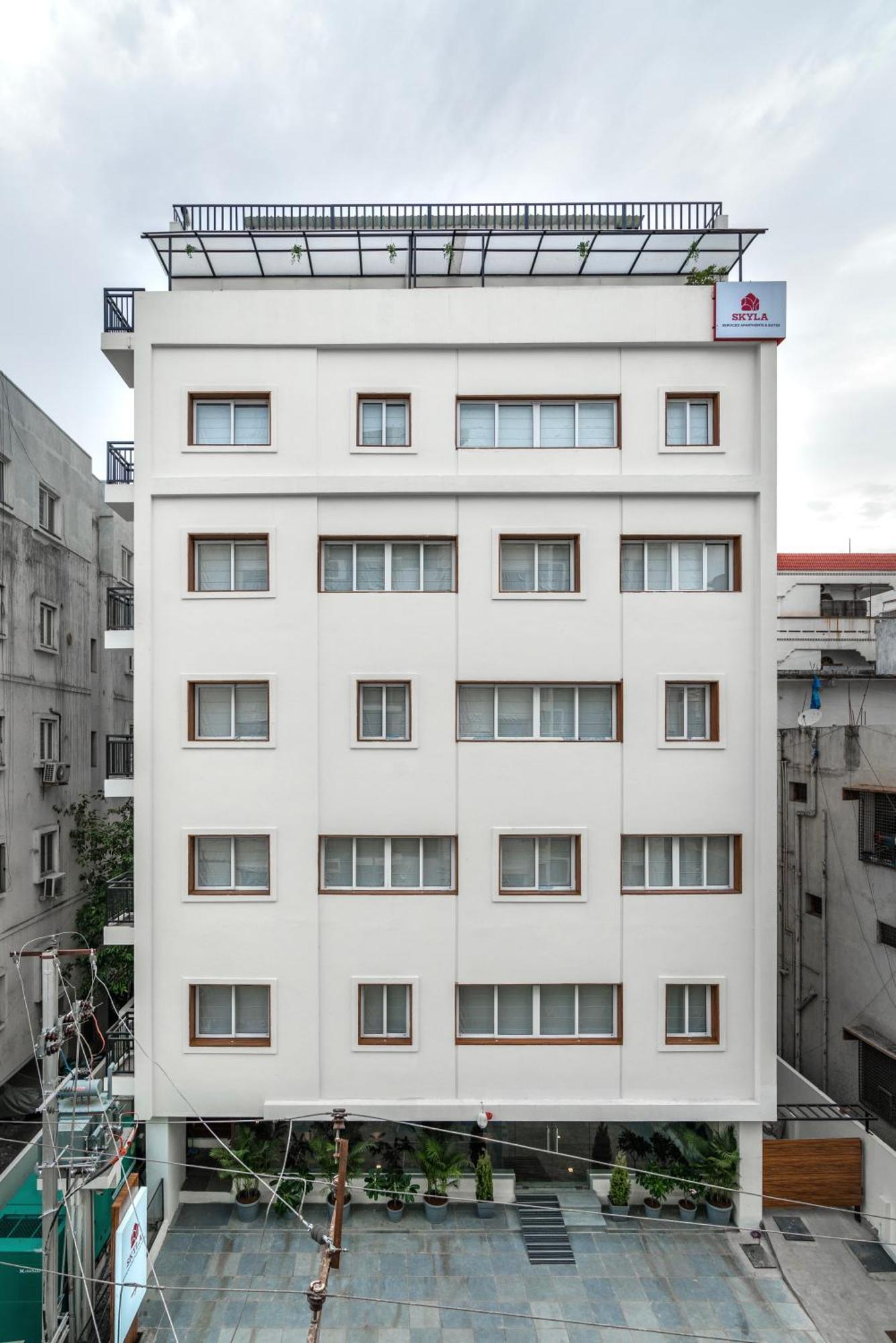 Skyla Studios & Suites - Hitech City Hyderabad Exterior foto